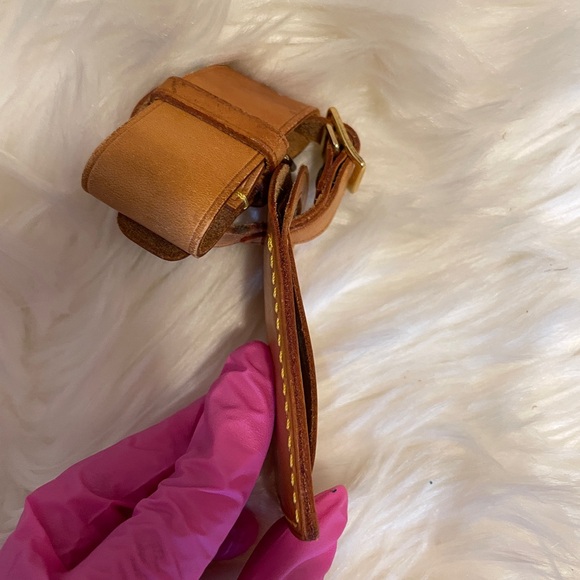 Authentic Louis Vuitton  leather Luggage tag bag charm - Picture 5 of 10